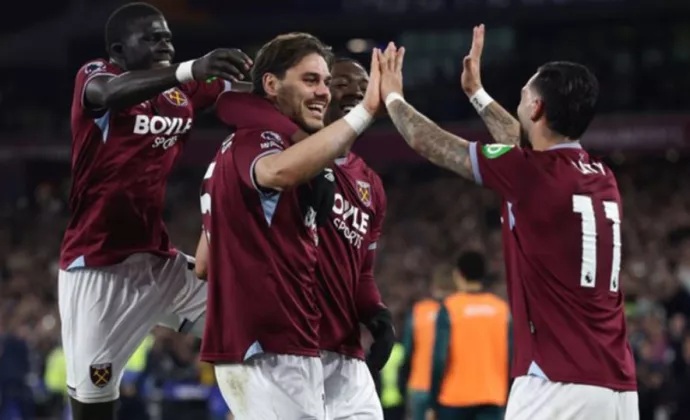 Liga Inggris: West Ham Hajar Wolves 4-0, Tottenham Terseret ke Zona Degradasi