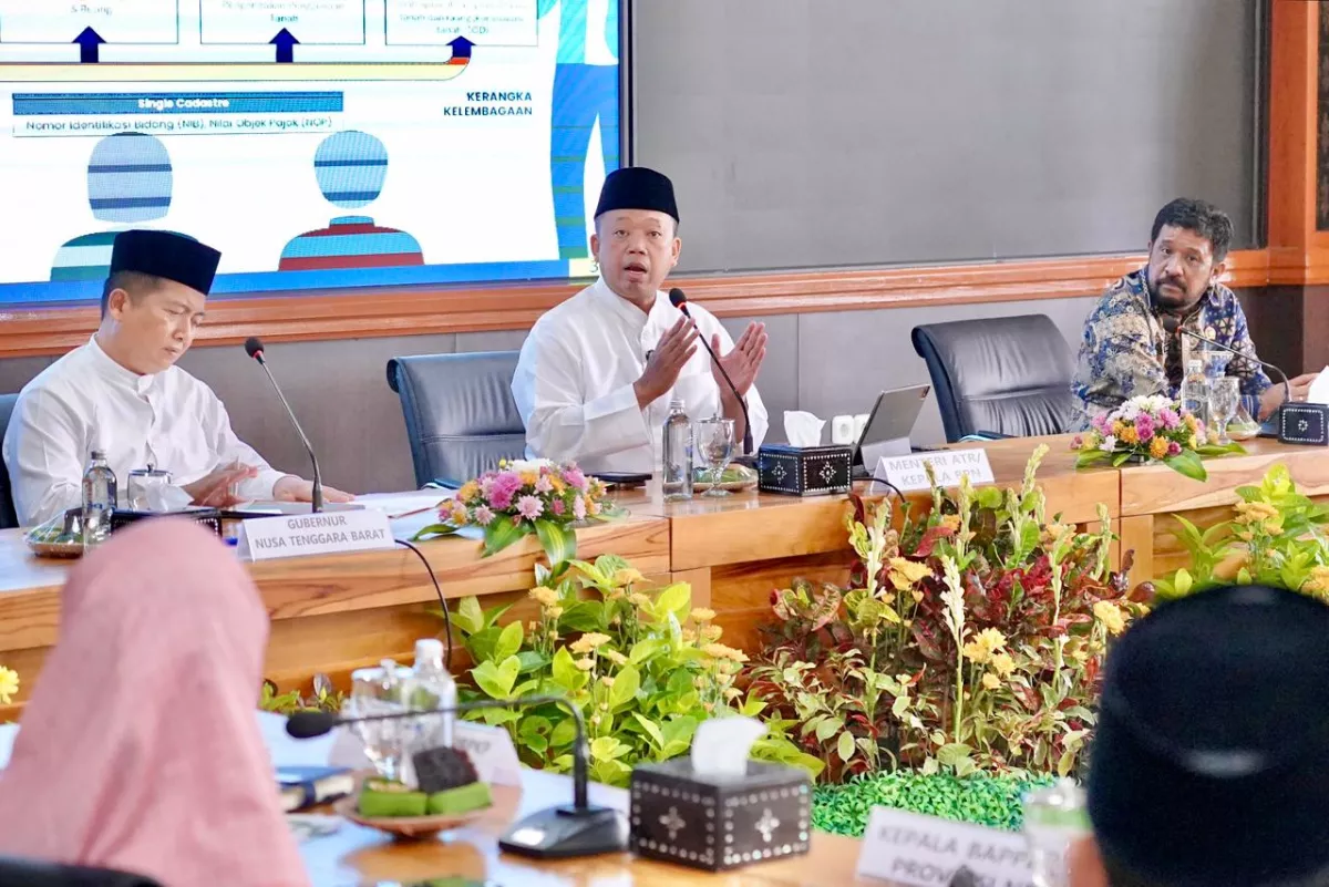 Tuntaskan Sertipikasi Tanah, Menteri Nusron Minta Kepala Daerah di NTB Bebaskan BPHTB bagi Masyarakat Miskin Ekstrem