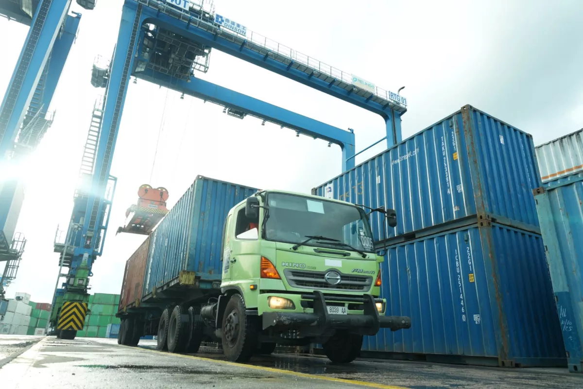 Arus Peti Kemas di TPK Sorong Tumbuh 10% Pada Triwulan I 2026