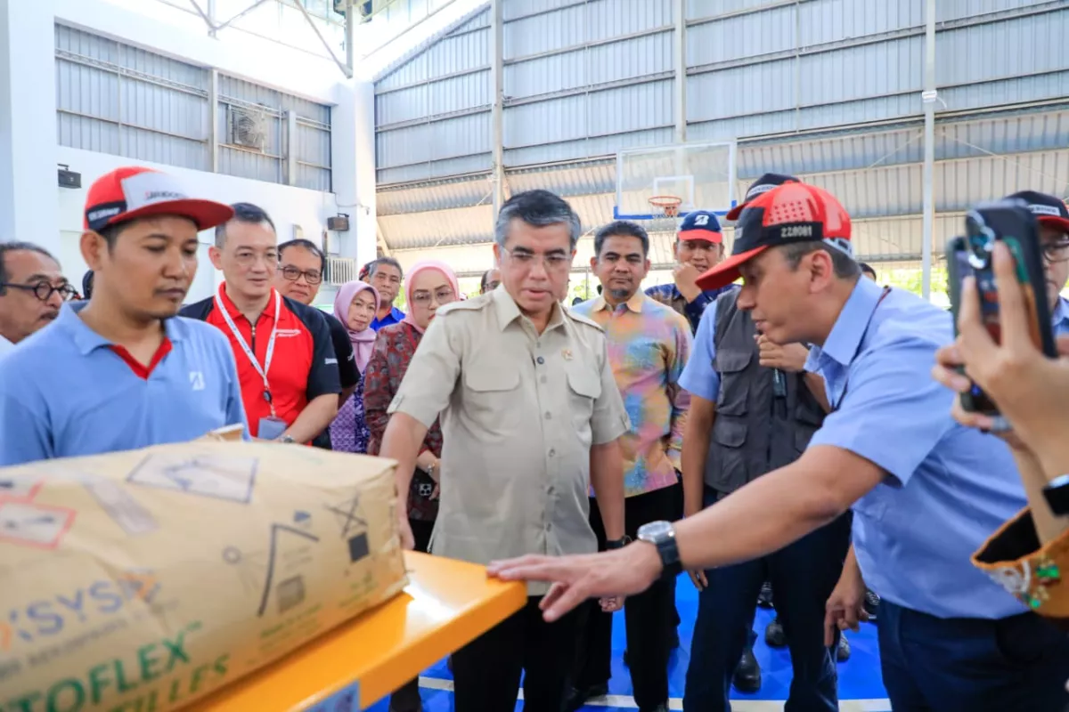 Menaker: Serikat Pekerja Bukan Lawan Perusahaan tapi Penjaga Hak Pekerja