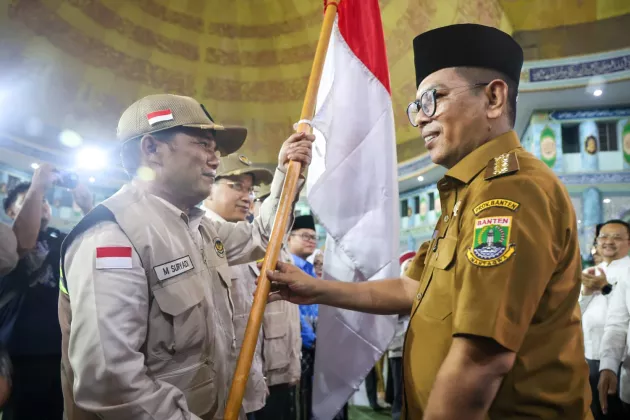 Gubernur Andra Soni Lepas Jemaah Haji Kloter 01-JKB Kota Tangerang