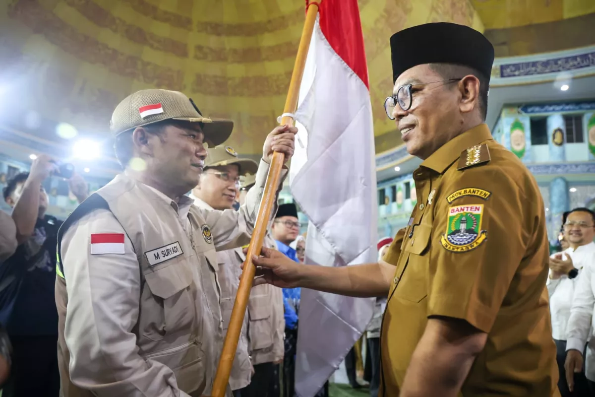 Gubernur Andra Soni Lepas Jemaah Haji Kloter 01-JKB Kota Tangerang