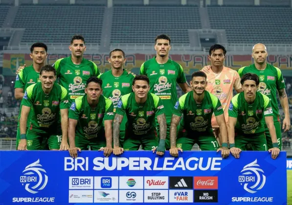 Analisis dan Prediksi Skor Malut United vs Persebaya: Krisis Pemain Menghantui Bajul Ijo!