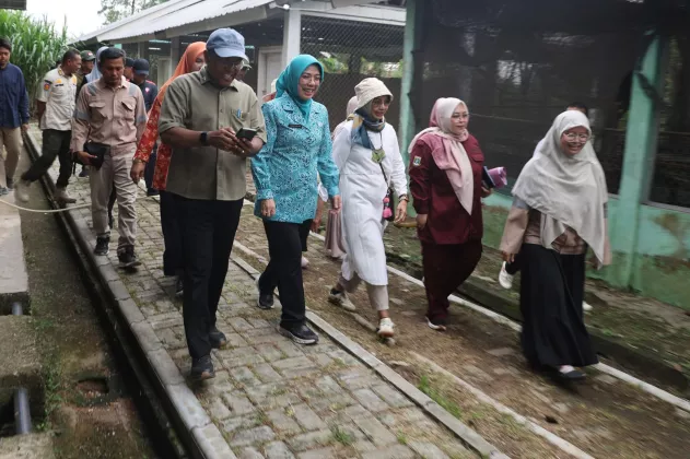 Tinawati Andra Soni Minta Masyarakat Banten Jauhi Virus HIV AIDS