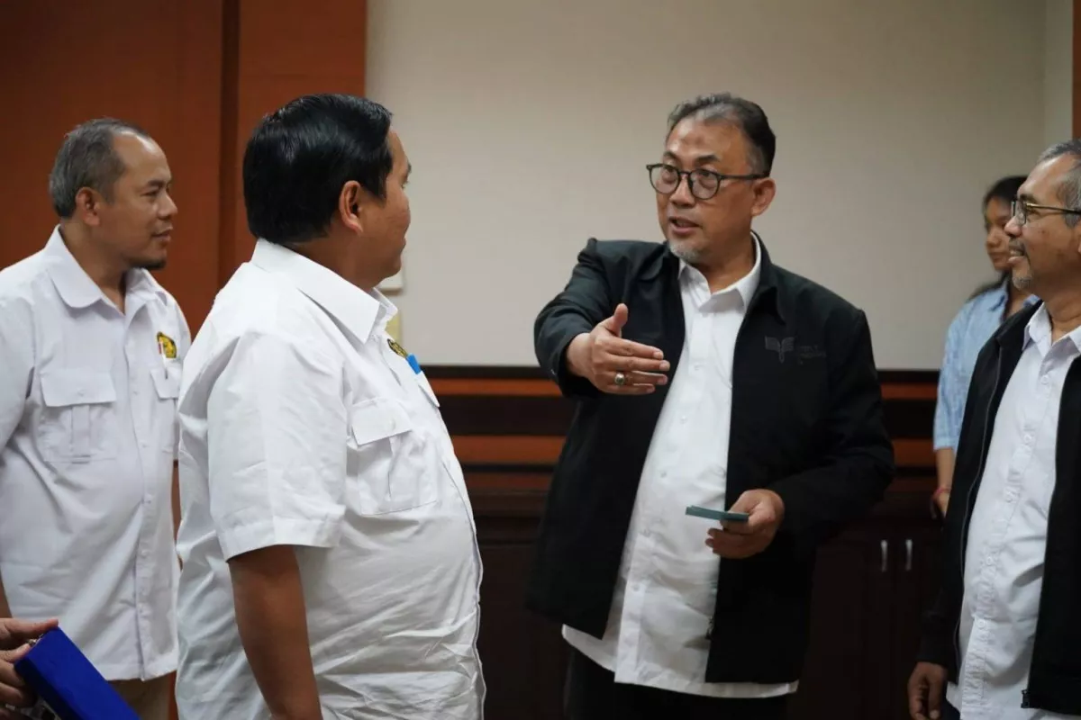Memadamkan Lampu Serentak di Jakarta, Pakar ITPLN: Krisis Iklim Sudah di Depan Mata!