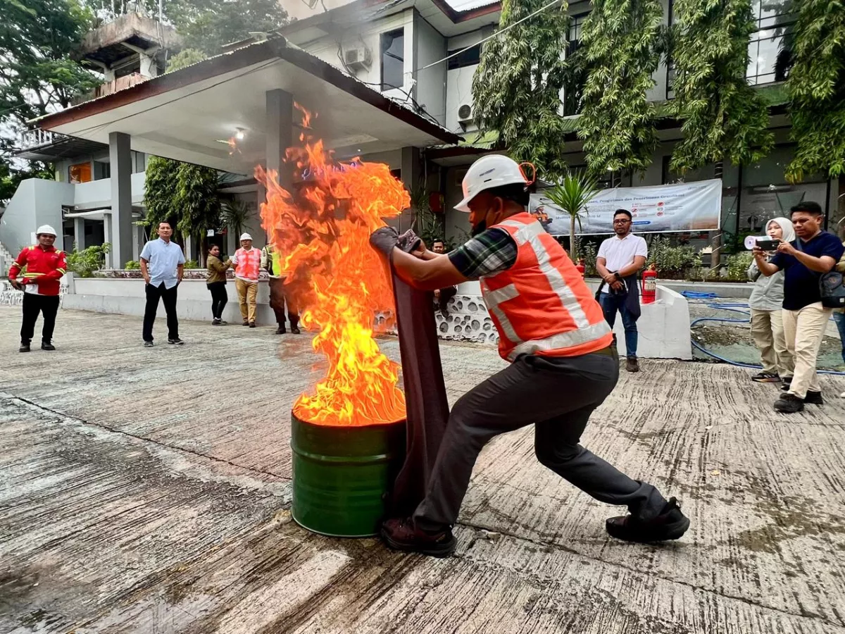 Tingkatkan Kesiapsiagaan Darurat, TPK Kupang Gelar Fire Drill