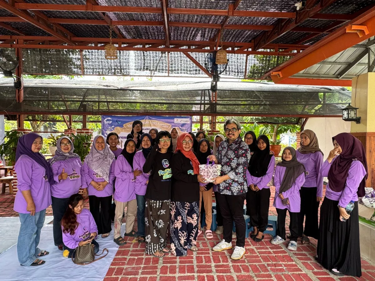 Pemberdayaan Disabilitas: SMF dan KTI Foundation Latih 40 Perempuan Karawang Membatik