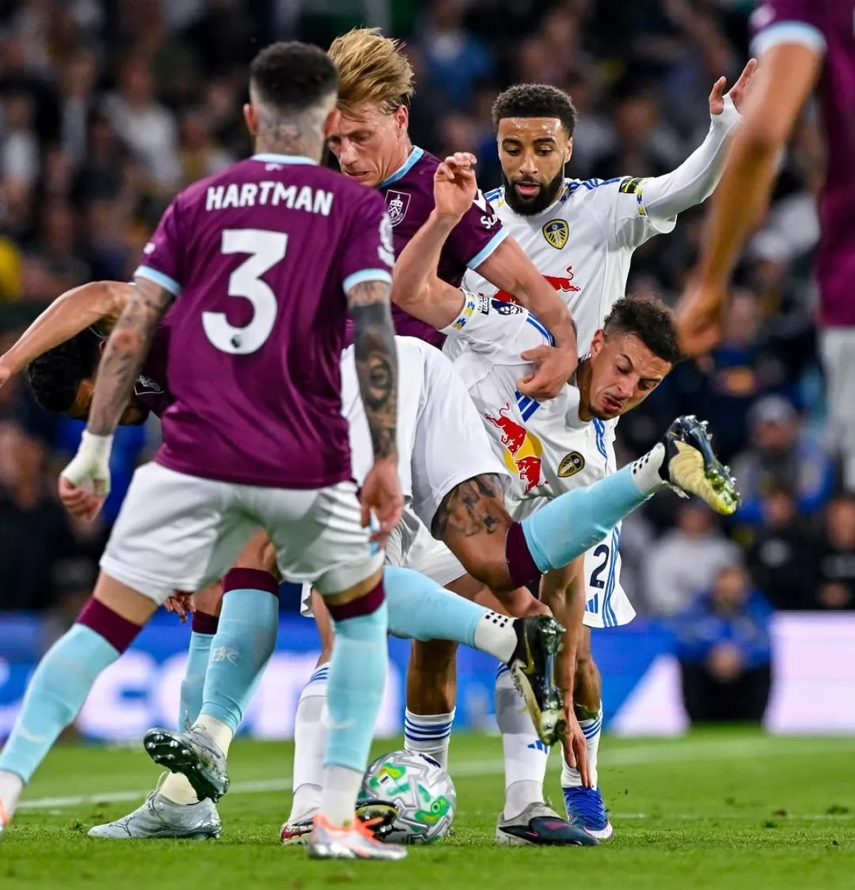 Hasil Pertandingan Leeds United vs Burnley, Leeds Menang dan Jauh dari Zona Merah