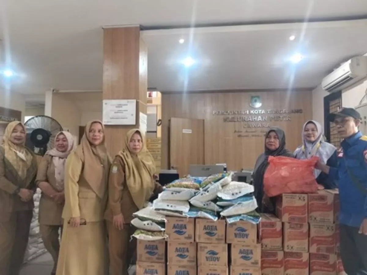 Banjir Cipondoh, Pemkot Tangerang Gaspol Salurkan 500 Paket Makanan dan Logistik