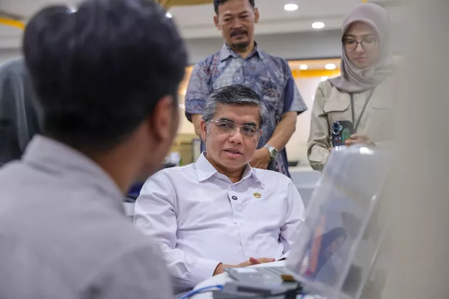 Menaker Tegaskan Pentingnya Sertifikasi Kompetensi bagi Lulusan Magang
