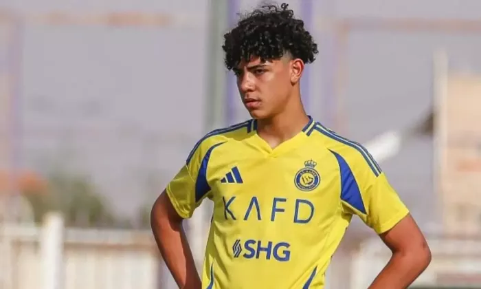 PSG Dikabarkan Tertarik Rekrut Cristiano Ronaldo Jr. dari Al-Nassr
