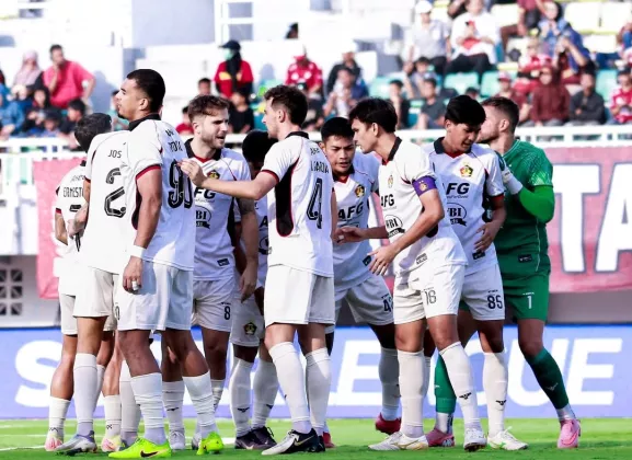 Analisis dan Prediksi Skor Semen Padang vs Persik Kediri: Macan Putih Butuh Satu Langkah Lagi untuk Aman!
