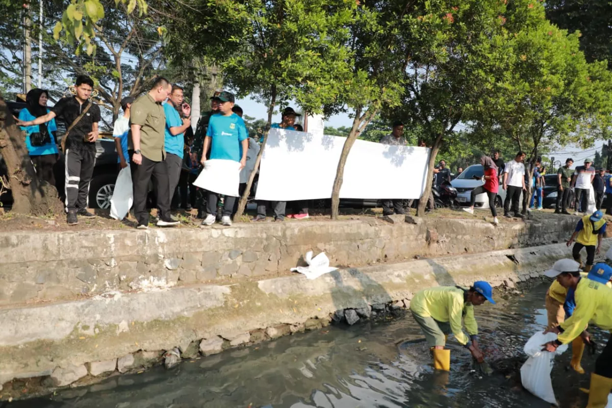 Korve Banten ASRI, Andra Soni Ajak Masyarakat Gotong Royong Peduli Urusan Sampah