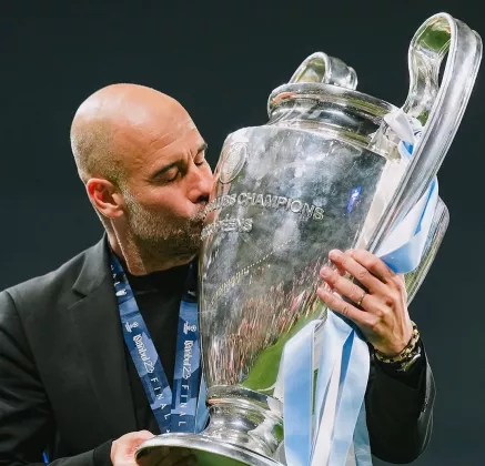 Pep Guardiola Resmi Tinggalkan Manchester City Setelah 10 Tahun Penuh Trofi