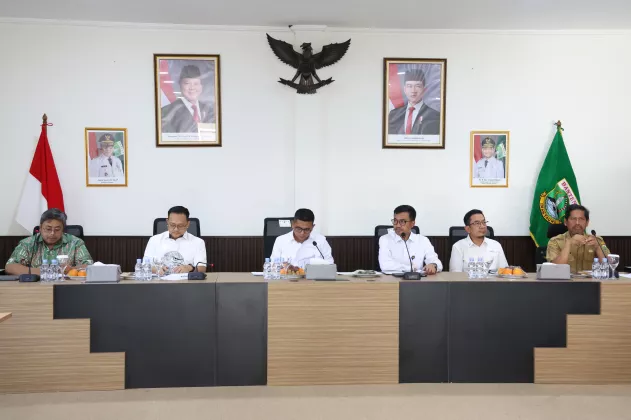 Gubernur Andra Soni Gandeng BPJT dan Operator Tol Tingkatkan Pelayanan Jalan Tol di Banten