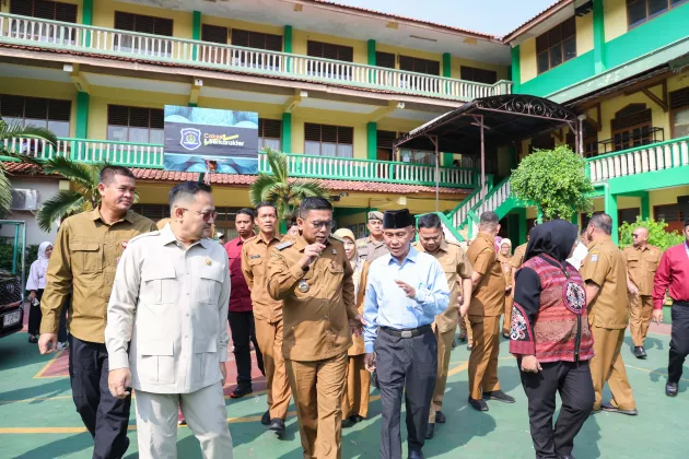 Program Sekolah Gratis Andra Soni Dongkrak Minat Siswa ke Sekolah Swasta
