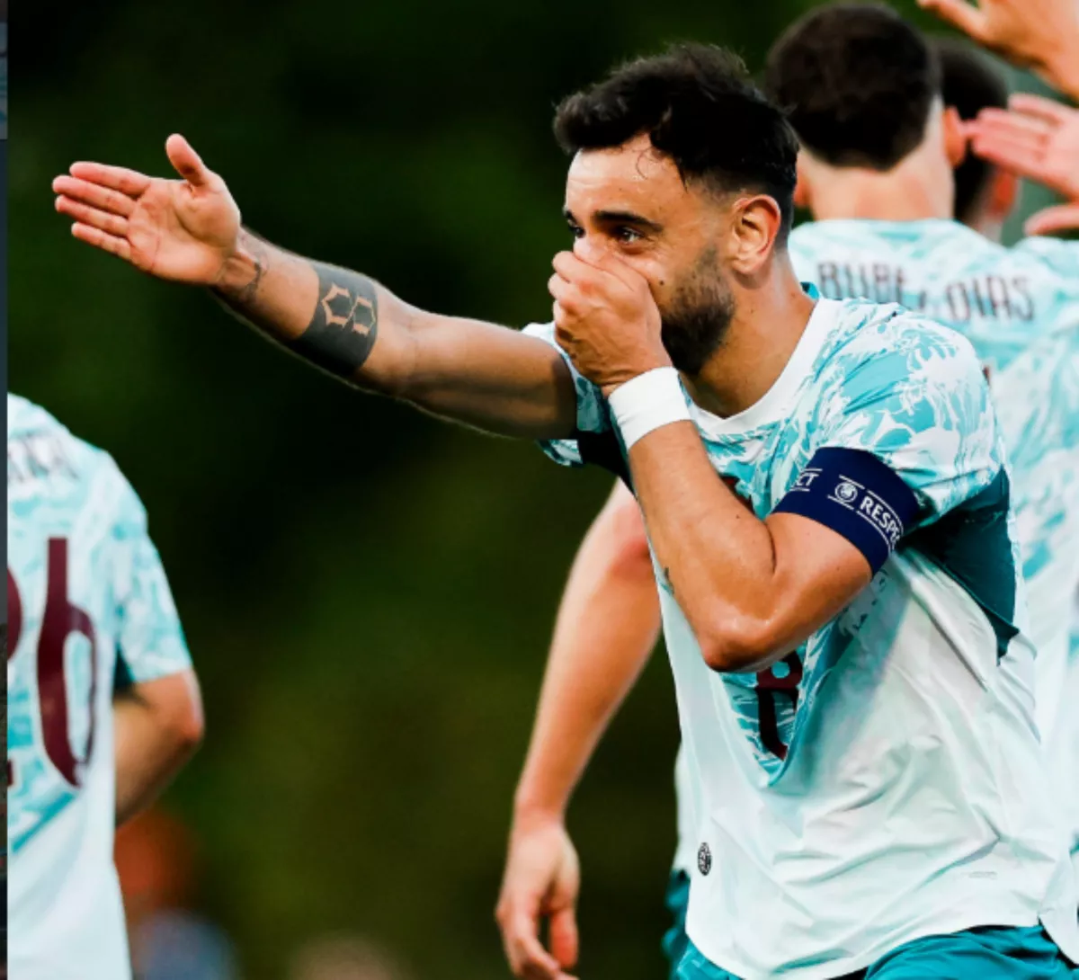 Bawa Portugal Tekuk Chile 2-1, Bruno Fernandes Selebrasi Kicau Mania