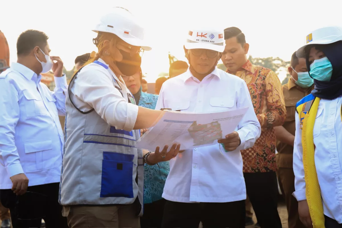 Tinjau Sekolah Rakyat Pandeglang, Gubernur Andra Soni Pastikan Pembangunan Sesuai Target