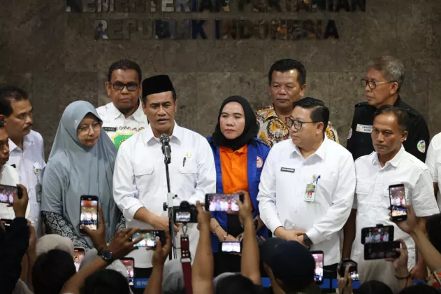 Mentan Amran Temui Peternak, Siapkan Sejumlah Langkah Lindungi Harga Telur dan Peternak Rakyat