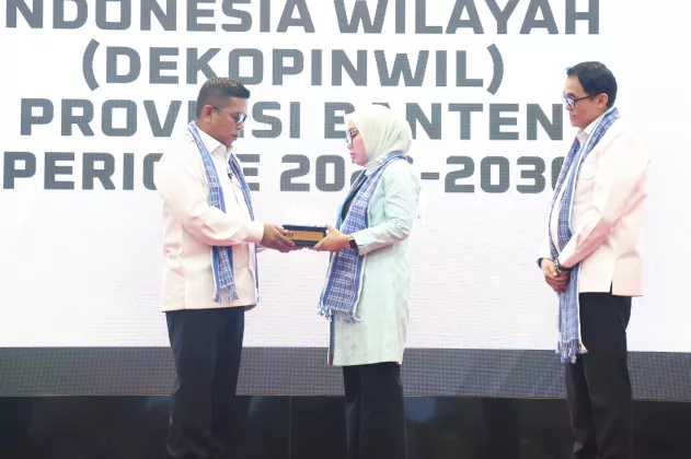Pengurus Dekopinwil Banten Dikukuhkan, Andra Soni Ajak Perkuat Gerakan Koperasi