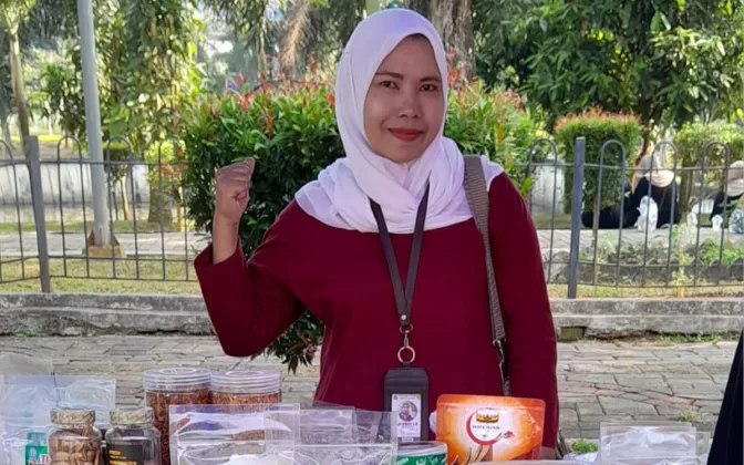 Dari Peyek Rumahan hingga Tepung Ayam Goreng, Usaha Jufriyah Terus Berkembang Bersama BRI
