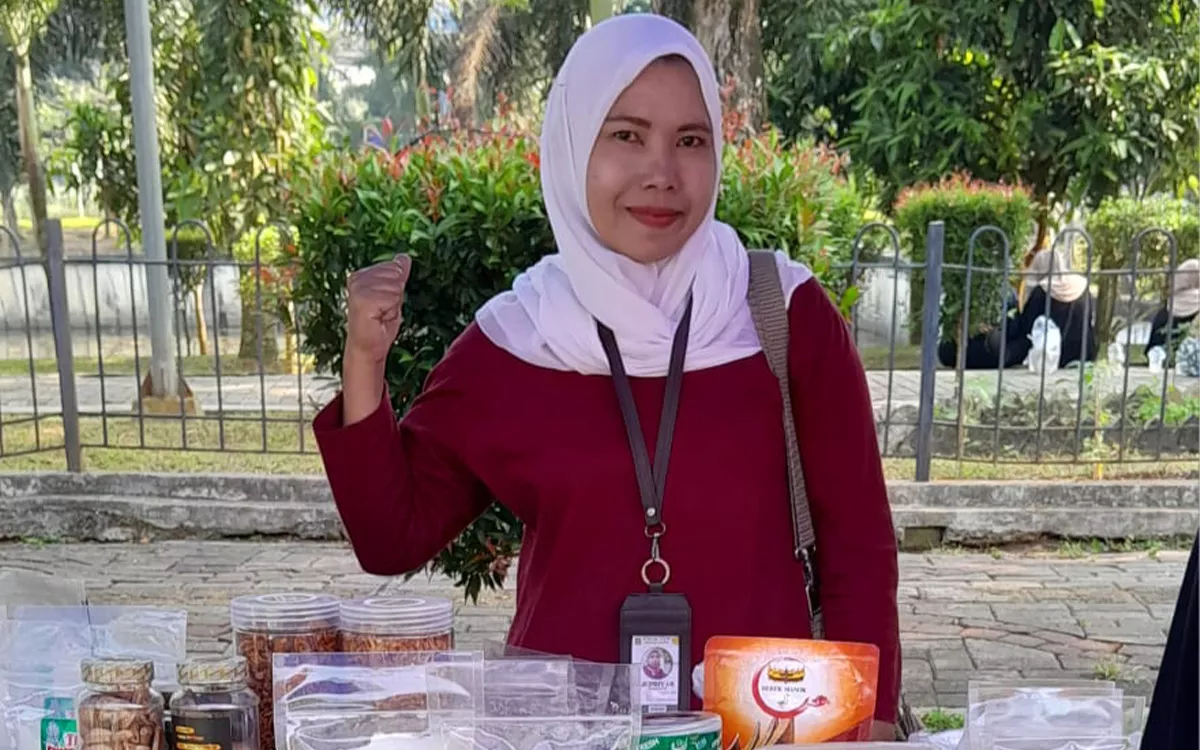 Dari Peyek Rumahan hingga Tepung Ayam Goreng, Usaha Jufriyah Terus Berkembang Bersama BRI