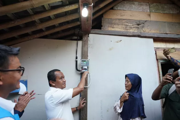 Melalui Lisdes dan BPBL, Pemerintah Bersama PLN Perluas Akses Listrik untuk Masyarakat