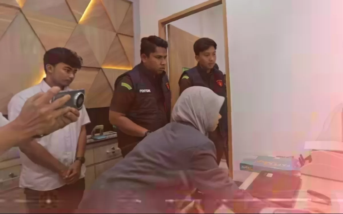 Bongkar Dugaan Korupsi, Kejari Tangsel Geledah Kantor Pegadaian dan Tetapkan 2 Tersangka