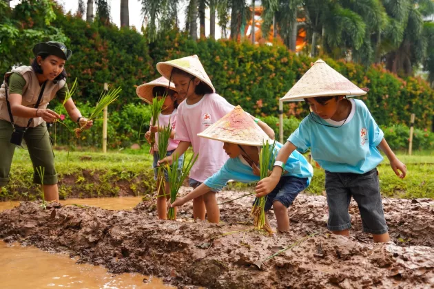 Sabet Penghargaan Alochoice, Larutan Cap Kaki Tiga Anak Jadi Solusi Terpercaya Cegah Panas Dalam