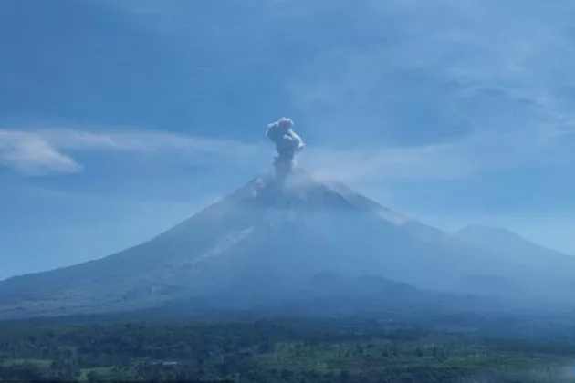 Gunung Semeru Erupsi Lagi, Masyarakat Diimbau Jauhi Radius Berbahaya