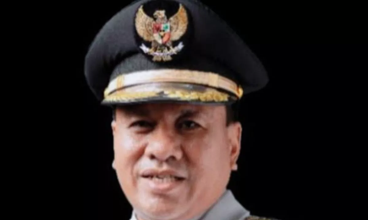 Bupati Kuansing dan Sekda Serahkan Diri ke KPK, Langsung Jalani Pemeriksaan Intensif