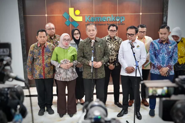 Menkop Gelar Kick Off Bulan Koperasi, Semarakkan Harkopnas Ke-79