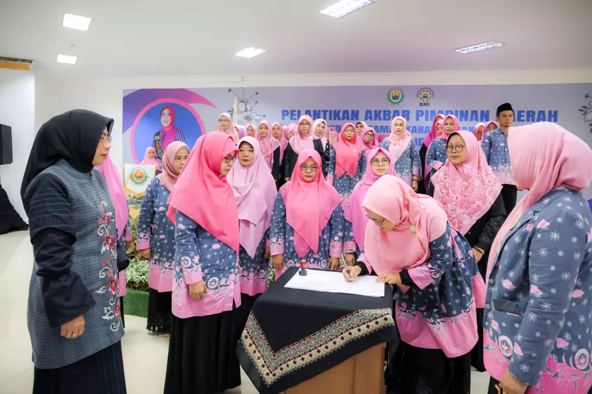 Tinawati Andra Soni Apresiasi Pelantikan Akbar Pengurus BKTKI-DMI se-Banten