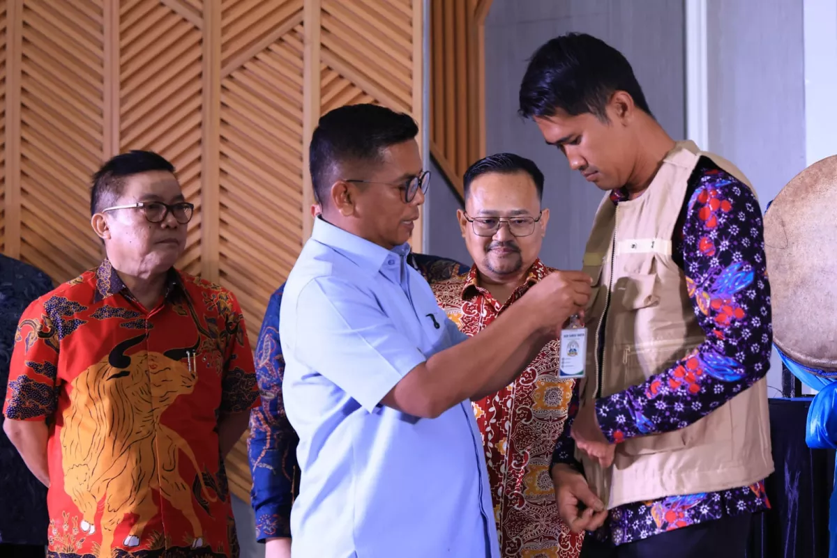 Gubernur Andra Soni Resmikan Payment Point Gerai Samsat untuk Permudah Layanan Pajak
