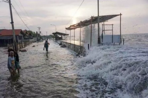 Waspada Fenomena Super New Moon! BMKG Peringatkan Potensi Banjir Rob di 18 Wilayah Pesisir RI
