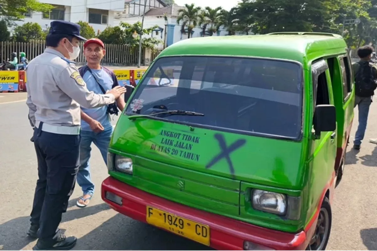 Sudah Uzur, 213 Angkot Tua di Bogor Tak Boleh Lagi Angkut Penumpang!