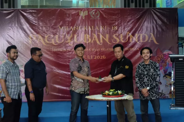 Lantunan Seruling-Pupuh Bergema di Kampus Teknik, Paguyuban Sunda ITPLN Rayakan Hari Jadi ke-18