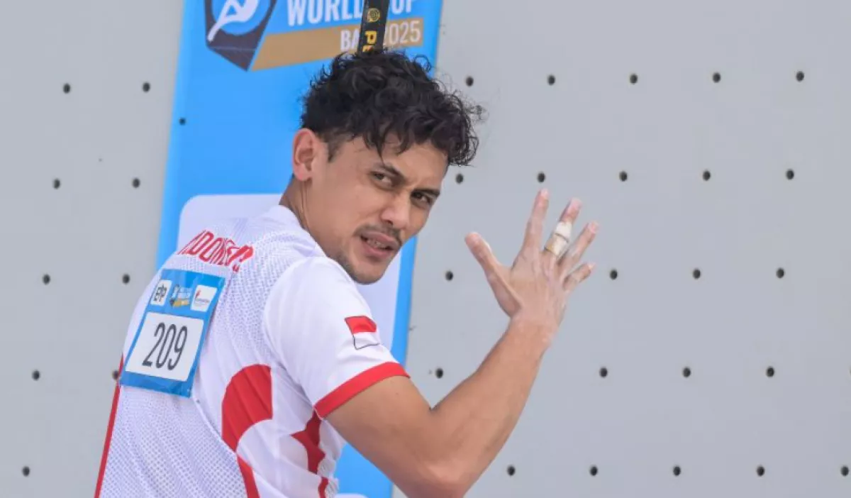 Veddriq Leonardo Raih Emas, Indonesia Sapu Bersih Dua Posisi Teratas Speed Putra World Climbing Series Chamonix 2026