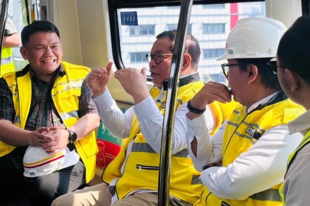 Agustus Resmi! Pramono Pastikan LRT Pegangsaan Dua–Manggarai Hampir Rampung