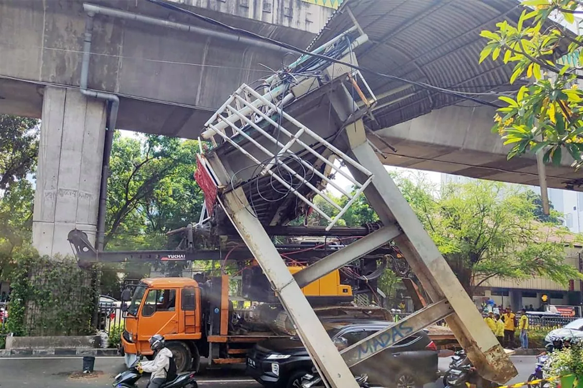 JPO Tendean Ditabrak Truk, Pemprov DKI Jakarta Alami Kerugian Miliaran Rupiah