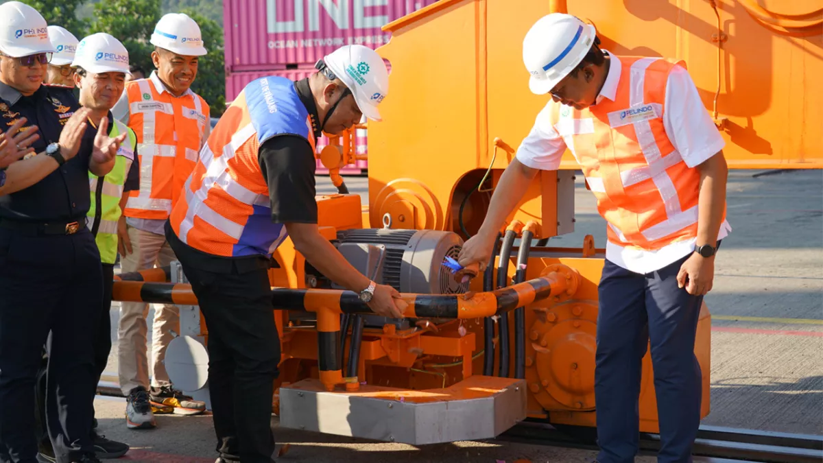 Modernisasi Alat, IPC TPK Panjang Resmi Operasikan QCC 004