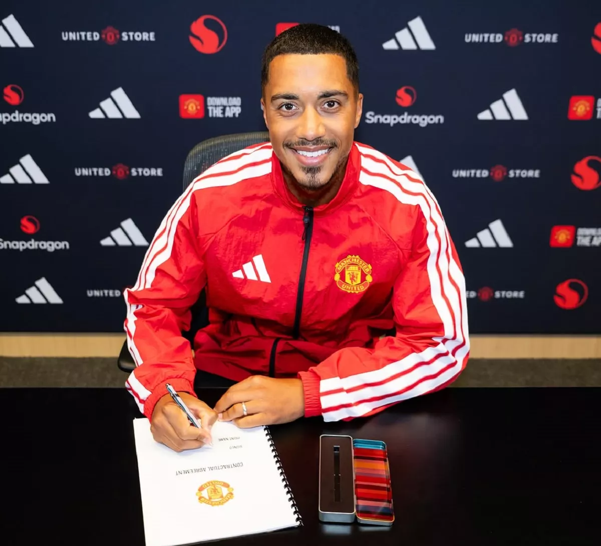 Manchester United Datangkan Youri Tielemans, Tebus Gelandang Belgia Rp872 Miliar