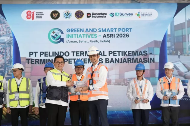 Pelindo Terminal Petikemas Raih 2 Penghargaan Green and Smart Port 2026