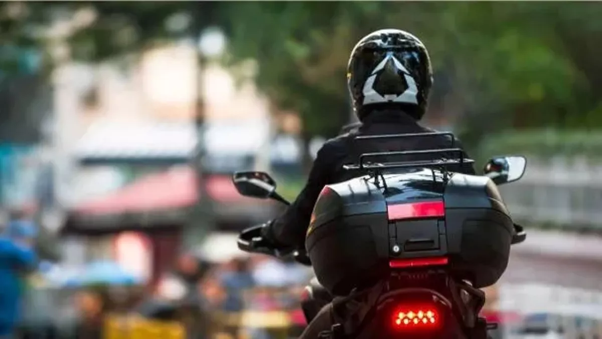 Tips Aman Membawa Banyak Barang di Motor: Panduan Lengkap untuk Perjalanan Jauh