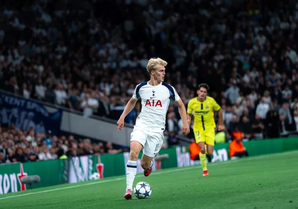 Tottenham Tolak Tawaran Newcastle, Lucas Bergvall Desak Angkat Kaki!