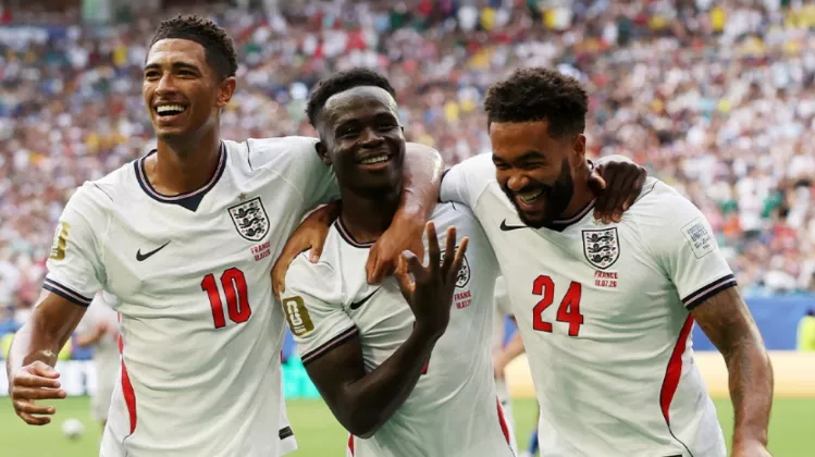 Bukayo Saka Cetak Hat-trick Bersejarah di Perebutan Posisi Ketiga