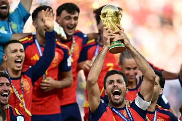 Spanyol Rengkuh Trofi Piala Dunia 2026! Dua Bintang Tersemat di Dada
