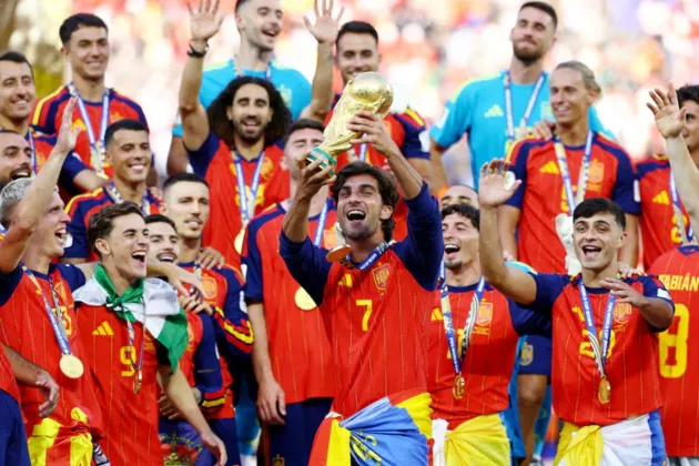 De la Fuente Puji Skuad Spanyol: Pesepakbola Kelas Dunia dengan Bakat Luar Biasa!