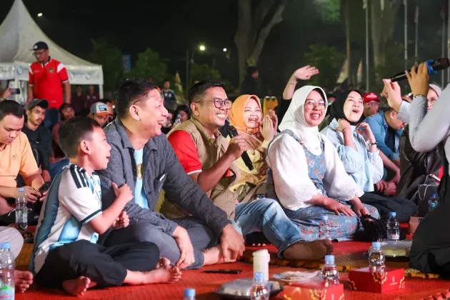 Gubernur Andra Soni Gelar Nobar Final Piala Dunia 2026, Ajak Warga Bangun Banten Lewat Kebersamaan