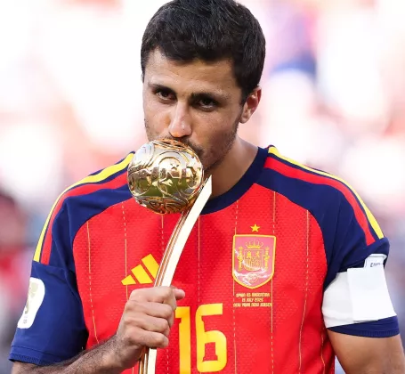 Statistik Rodri yang Raih Golden Ball Piala Dunia 2026: Maestro Lini Tengah yang Tak Tergantikan